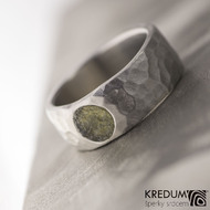 Kovaný nerezový snubní prsten - Klasik Marro a kámen