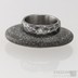 ROCKSTEEL a čirý diamant 1,7 mm - struktura dřevo, lept 75% - zatmavený - Kovaný snubní prsten damasteel