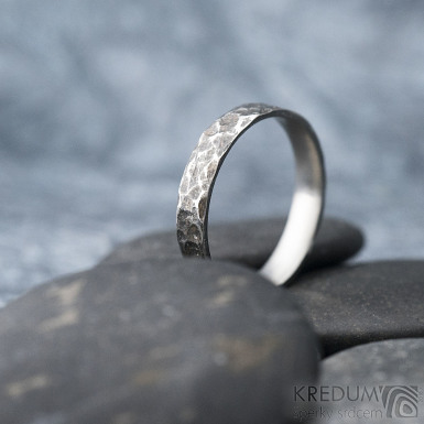 Archeos - kovaný snubní prsten z nerezové oceli