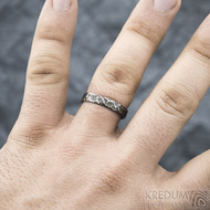 Kovaný nerezový snubní prsten - Archeos