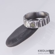Kovan nerezov snubn prsten - Wood a kmen natural