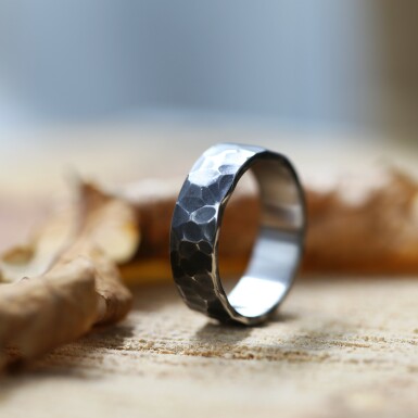 Natura - kovaný ocelový snubní prsten, vel. 65 - CR5791