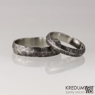 Kovan nerezov snubn prsten - Klsek tmav - velikosti 53/4 mm a 67/5 mm