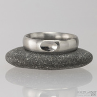 Kovaný nerezový snubní prsten - Klasik s ozdobou - mat