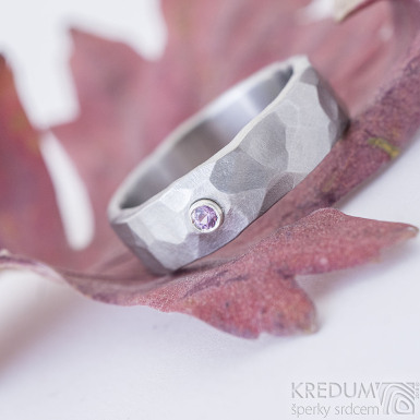 Natura a růžový safír 2,2 mm do stříbra - kovaný snubní prsten z nerezové oceli - SK2389