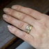 Gemini stone - zlat a damasteelov zsnubn - snubn prsten a moissanite 4 mm - na ruce - velikost 53
