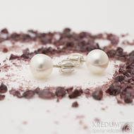 Kiki - náušnice bílé perly - průměr 7,9 mm - kulatější