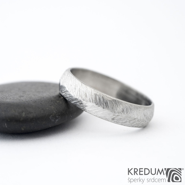 Klásek - Kovaný nerezový snubní prsten, SK1151