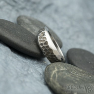 Kovan nerezov snubn prsten - velikost  57, ka 5 - 7,5 mm - SK1653 (3)