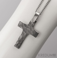 Křížek kovaný tmavý - nerezová ocel 