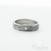 Zásnubní prsten damasteel - Prima, voda, lept tmavý střední, profil C, vel. 60, šířka 5 mm, tloušťka střední, 2 mm čirý diamant - k 5198