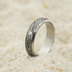 Zsnubn prsten s diamantem - Prima line damasteel, struktura voda, lept tmav stedn + ir diamant 1,7 mm, velikost 53, ka 5 mm, profil A - sk3042