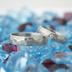 Snubní prsteny damasteel - Rock, struktura dřevo, lept světlý střední - vel 49, šířka 4 mm, diamant čirý 2 mm a vel 62, šířka 5 mm - oba tloušťka střední, profil B - k 1485