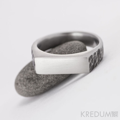 SEAL - Kovan nerezov prsten