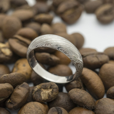Siona damasteel - vzor voda - kovan snubn prsten z nerezov oceli