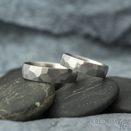 Rock a ir diamant 2 mm - 56, ka 5 mm, tloutka stedn a Skalk - 65, ka 6 mm - Nerezov snubn prsteny - k 1813