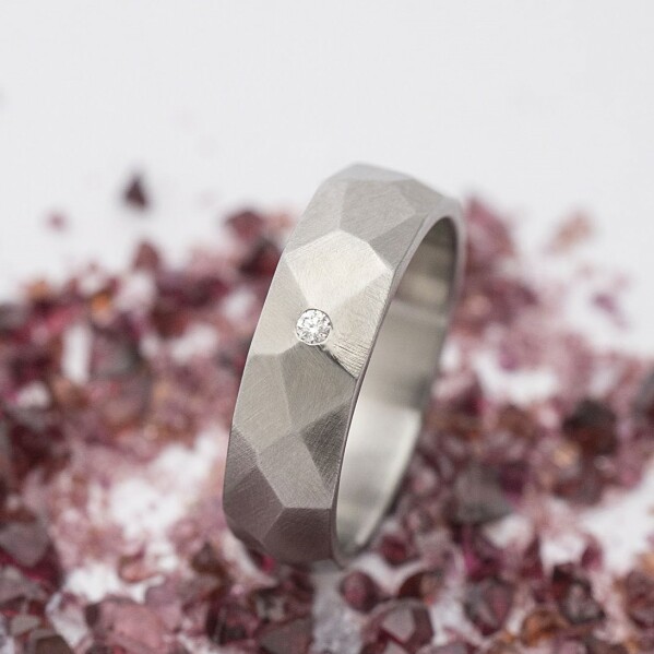 Rock a ir diamant 1,5 mm - 48, ka 5 mm, matn - Brouen snubn prsten z nerezov oceli