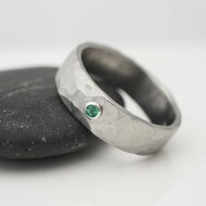 snubní prsteny Natura - dámský osazený přírodním broušeným smaragdem - k 0853