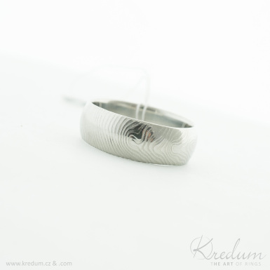 Prima čárky - Kovaný snubní prsten z nerez oceli damasteel, V4994