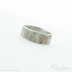 Natura nerez - tmavý - kovaný snubní prsten - V5014