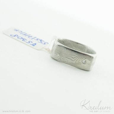 Round square s letnmi boky + 1,5 mm ir diamant - devo - Kovan prsten damasteel, V5308