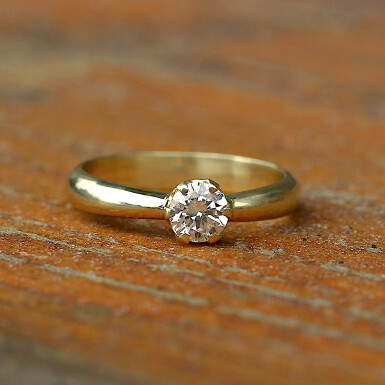 Lucia - zlat prsten s diamantem